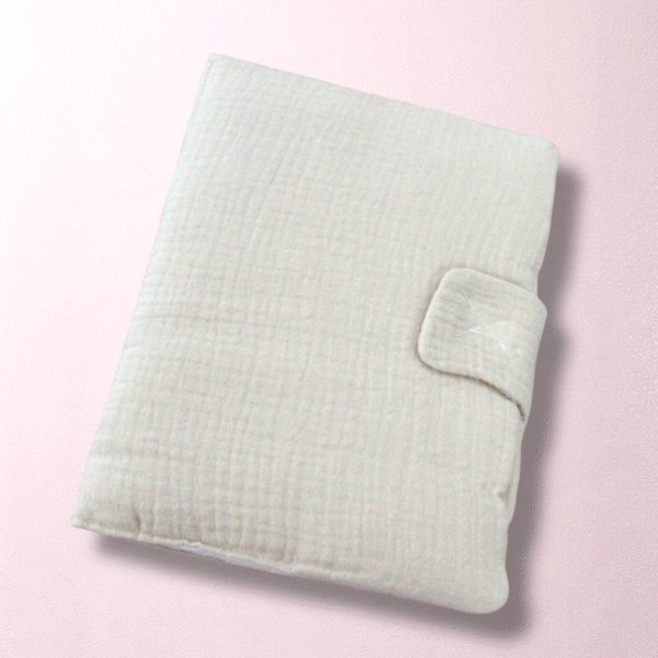 Protège carnet de santé gaze de coton personnalisé pour cadeau naissance bébé, beige
