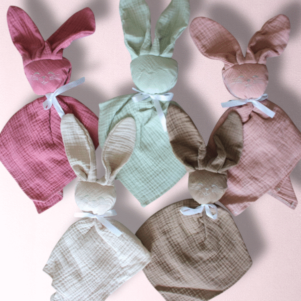 Doudou lapin personnalisé gaze de coton