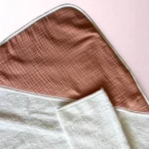 Ensemble cape de bain bébé personnalisable avec gant