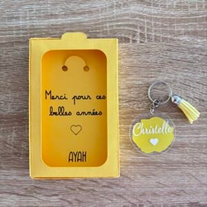 Porte-clés personnalisé avec pompon et boite cadeau faite main